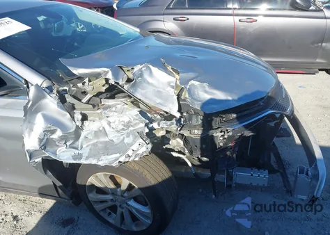 2015 Chrysler 200 Limited z USA, uszkodzony, nr VIN 1C3CCCAB0FN677085